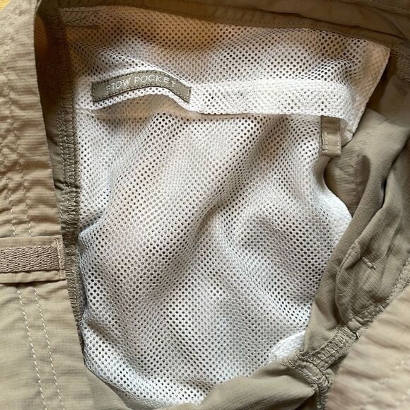 The North Face Adjustable Tan Bermuda Shorts size 4 - Picture 7 of 7